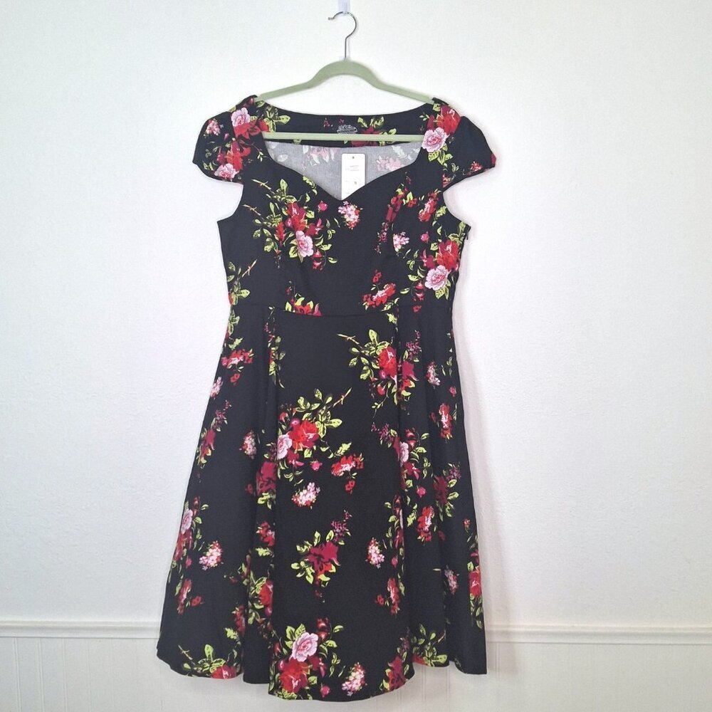 Hearts & Roses Floral Midi Dress Sz 2 Skater Cottagecore Sundress Whimsygoth